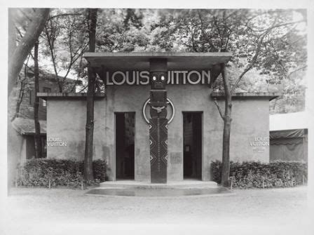 louis vuitton 1900 human zoo|Louis Vuitton zoo.